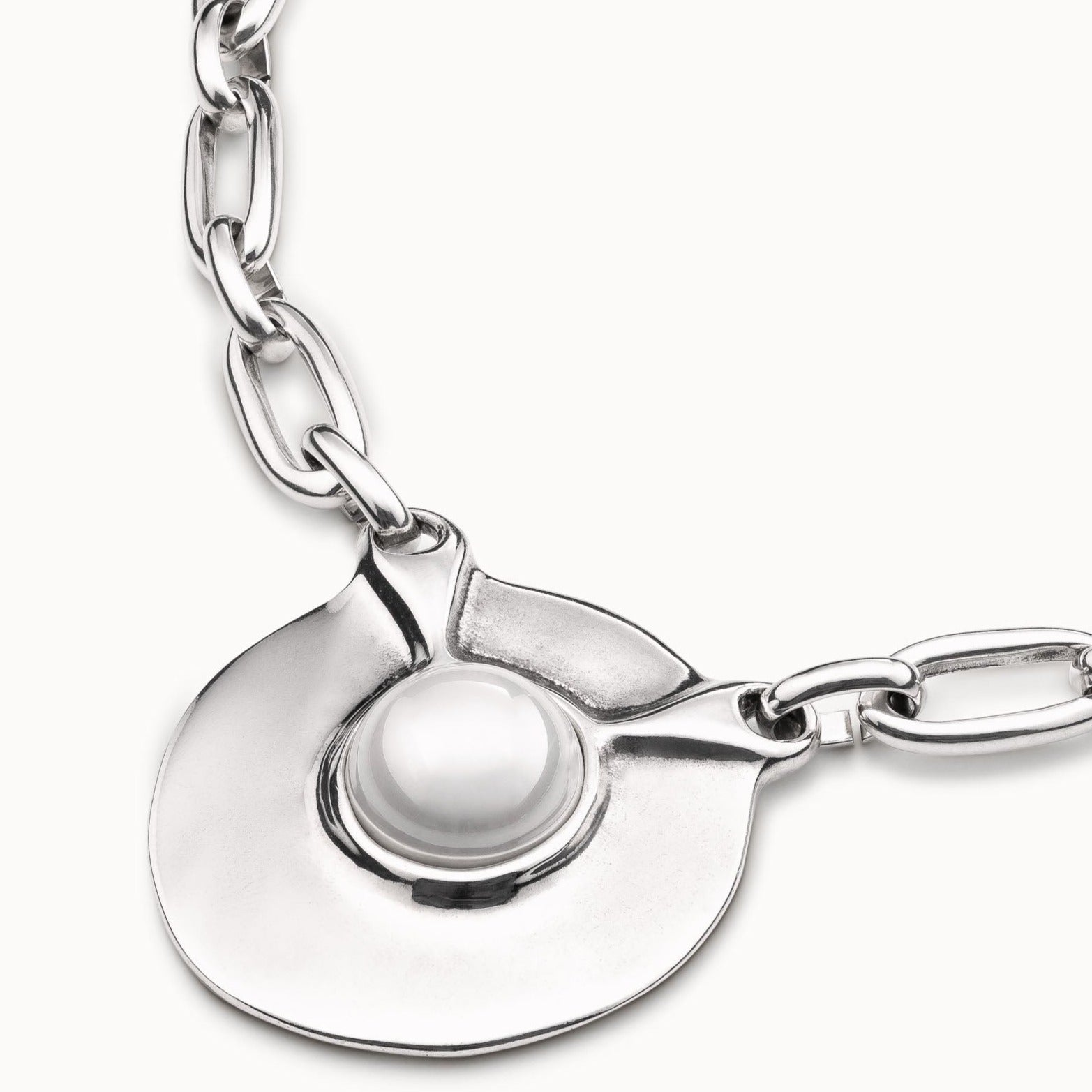 Ovni Necklace - Silver Tone by UNOde50 close-up view