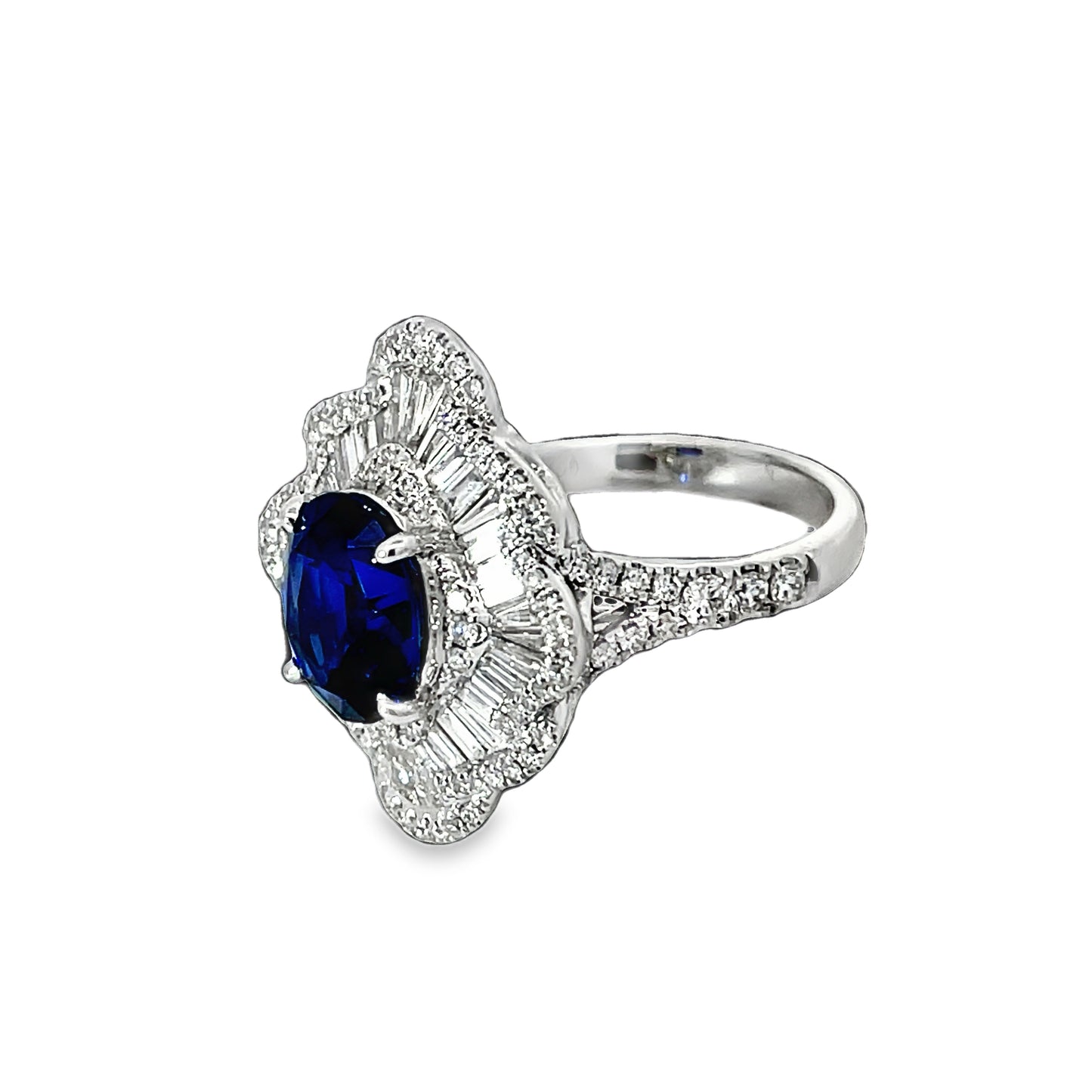 18k white gold ring with 3ct ceylon blue sapphire and white diamonds, oval sapphire ring